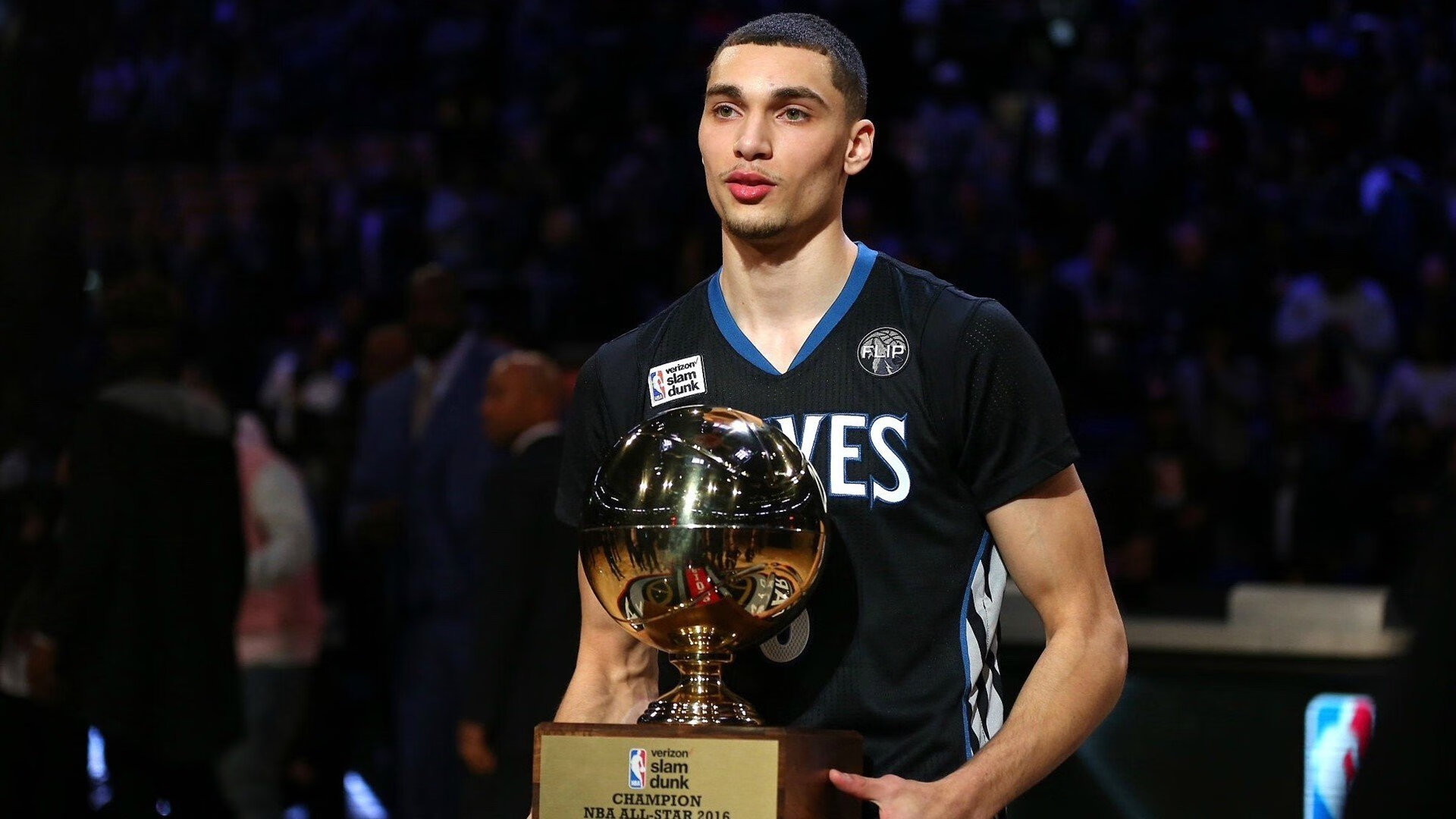 世界杯新议程：计划推出官方“战术解说频道” 由退役名帅轮流担任主讲